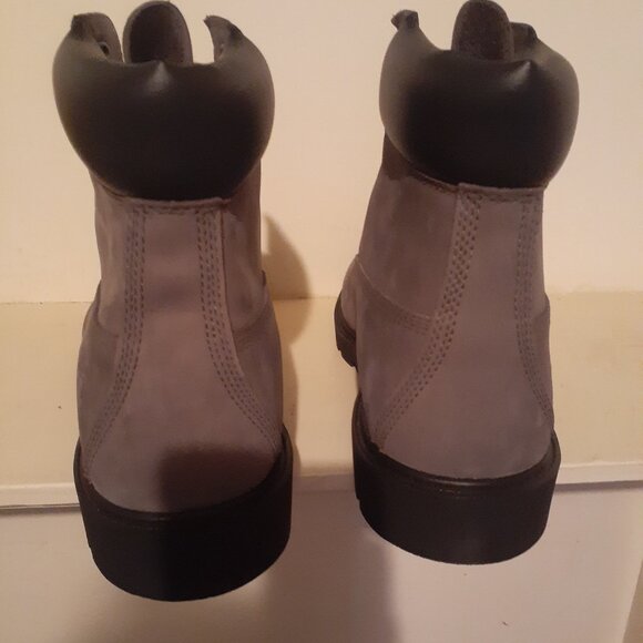 Timberland - Picture 3 of 5